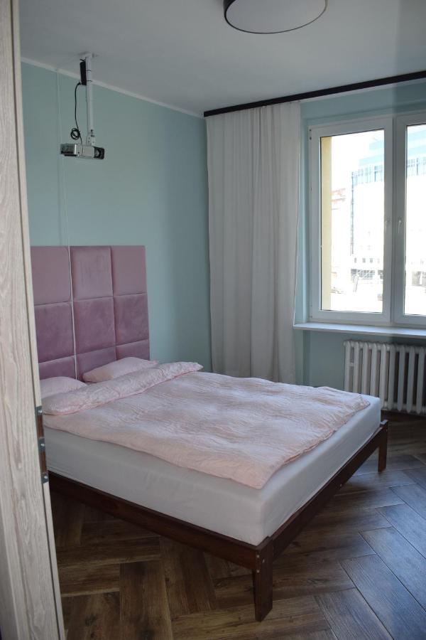 Apartament 3 Pokoje Balkon 50M2 Wyposazone Parking Appartement Wrocław Buitenkant foto